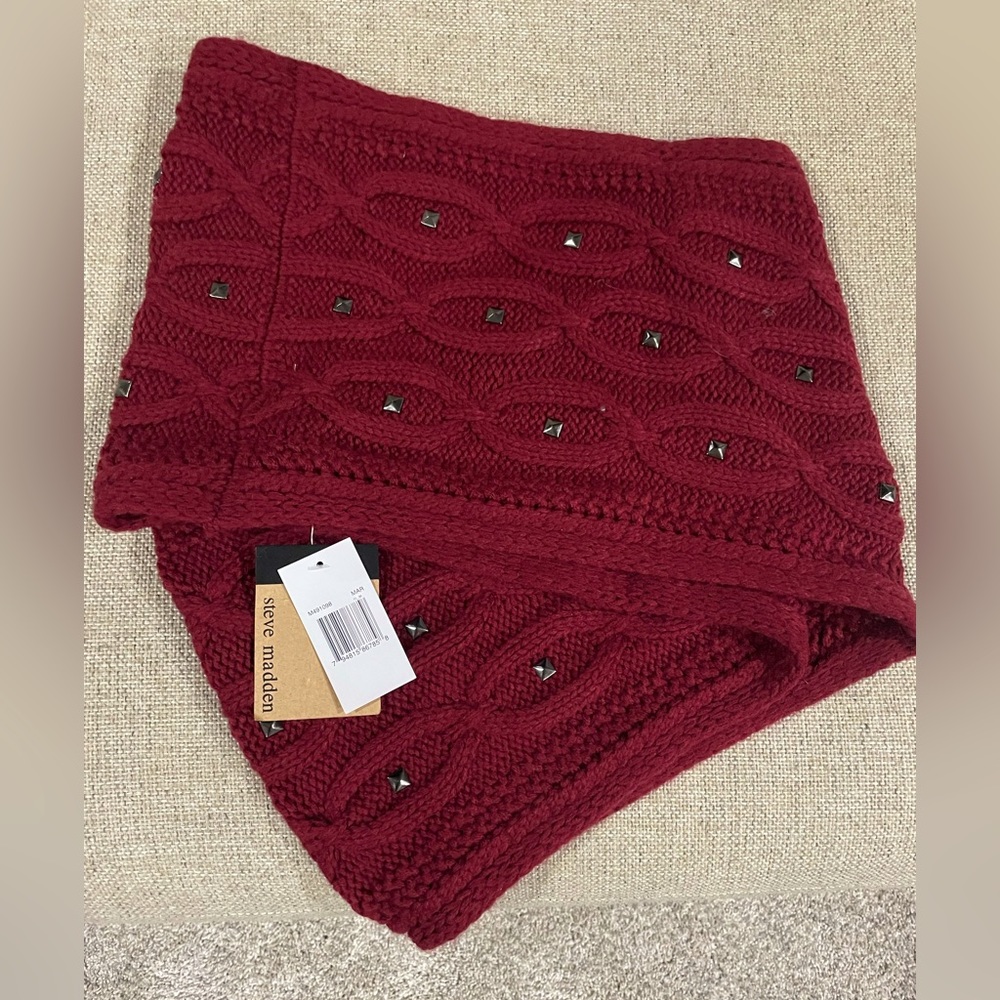 NWT Steve Madden Infinity Scarf